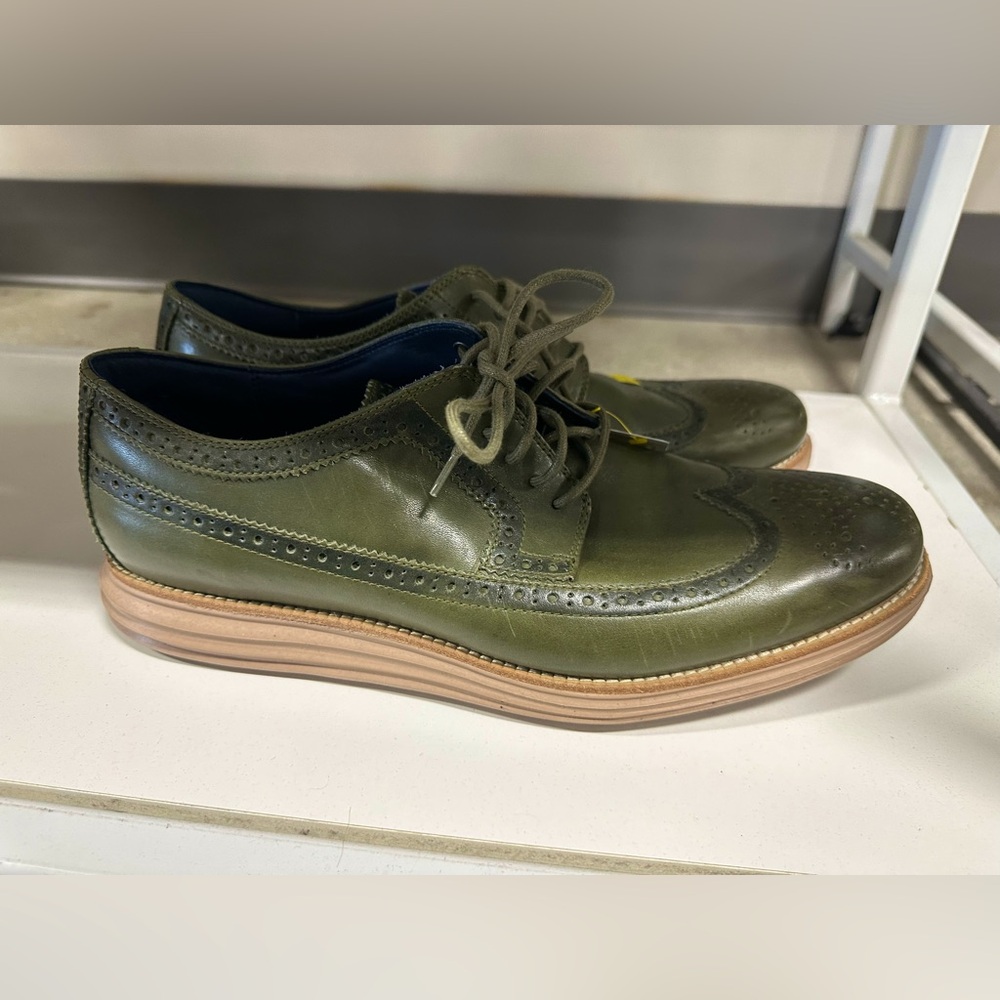 Cole Haan Men’s Green leather shoes size 13